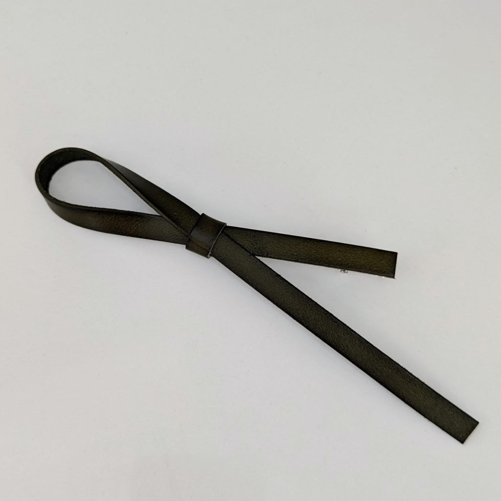 Leather Single Bow Clip Khaki AC666