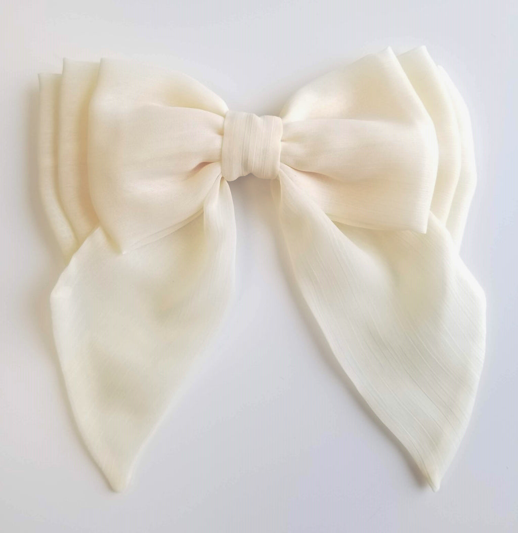 3 layered bow with tails 8'' ivory SD24